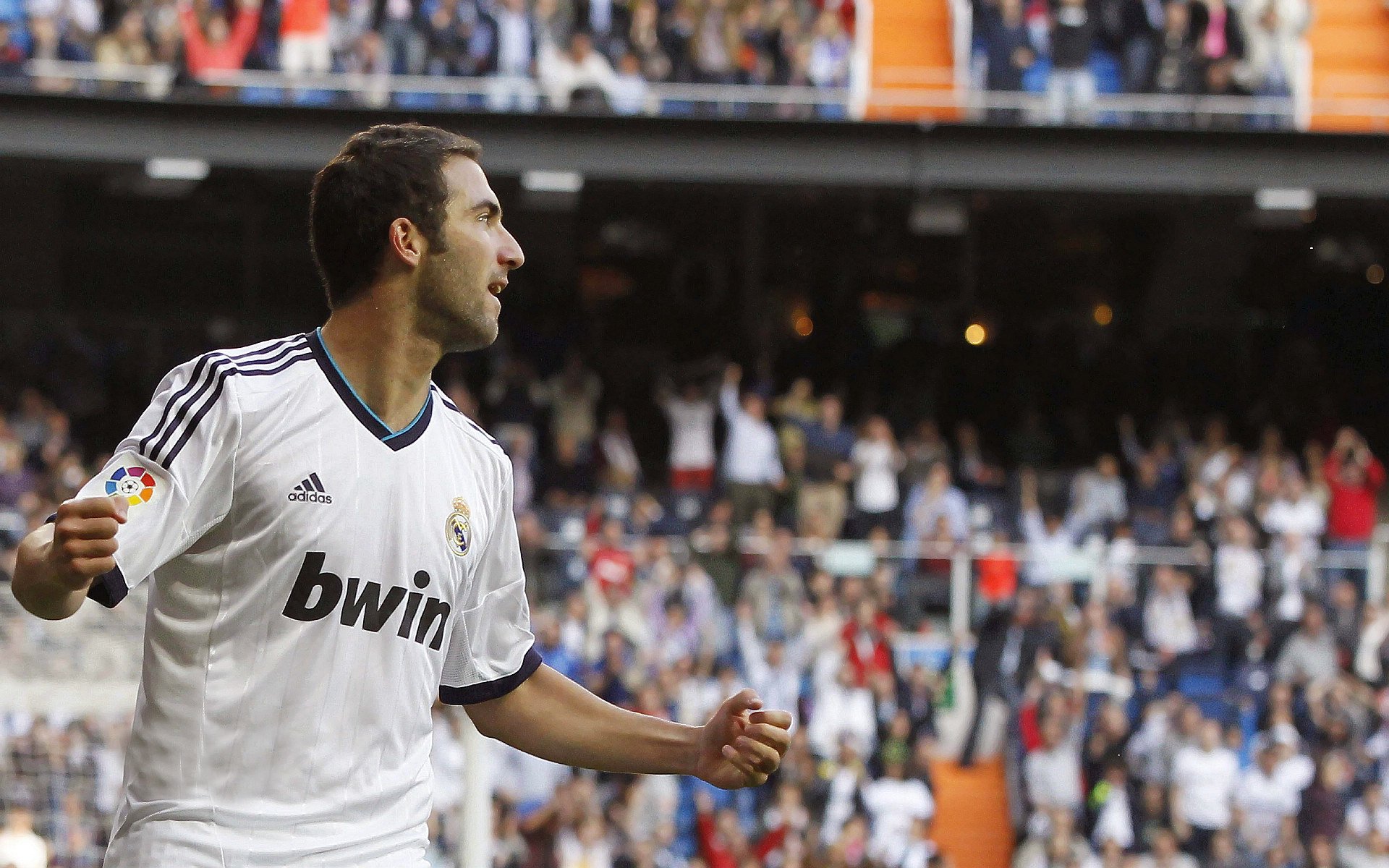 “英超焦点：转折瞬间决定胜负走向”，英超转会期截止